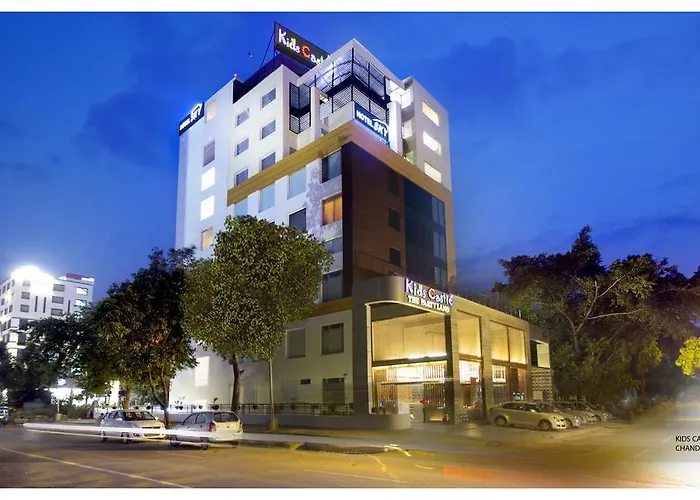Hotel Sky Chandīgarh
