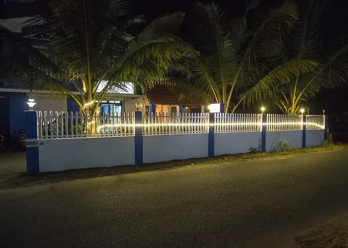 Veeniola Holiday Home