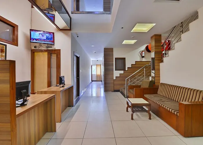 Hotel Aricent Opposite Isbt Sector 17 Chandigarh