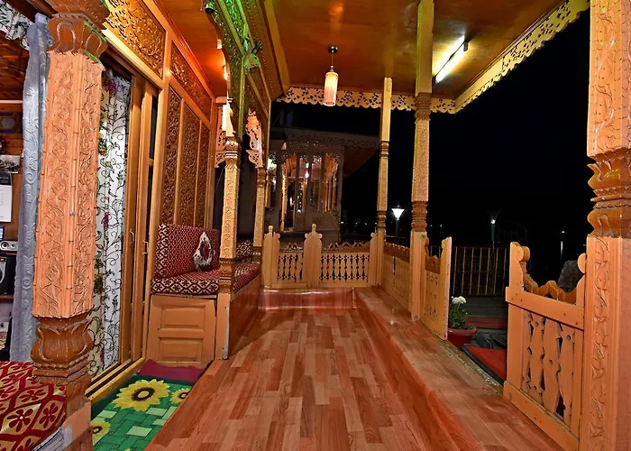 Lake Palace Group Of House Boats