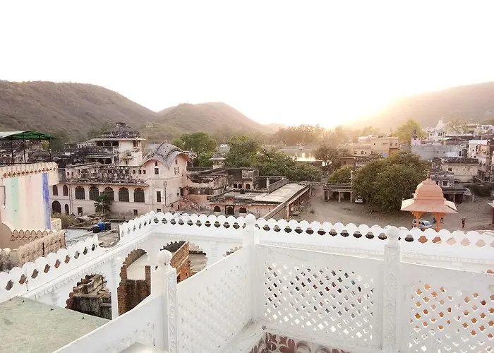 Haveli Taragarh Palace