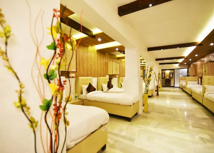 Hk Backpackers-Luxury Rooms & Dormitory Amritsar