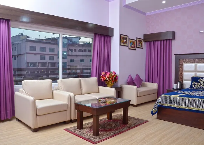Hotel Shikhar & Restaurant