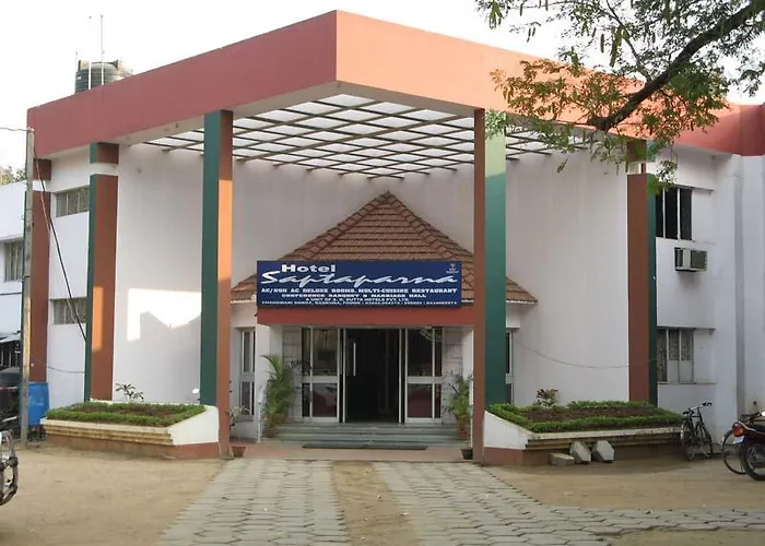 Hotel Saptaparna