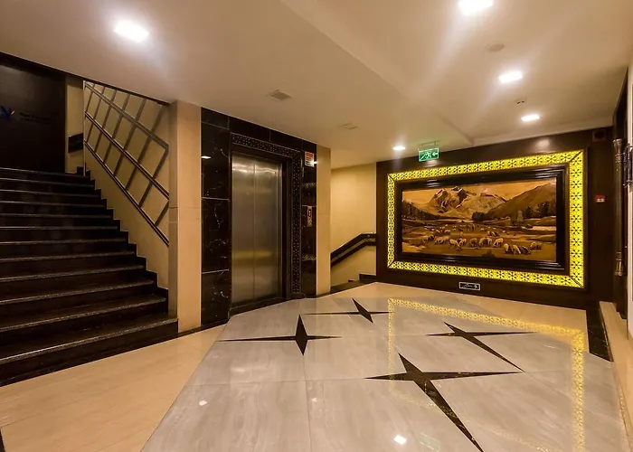 Golden Chariot Vasai Hotel