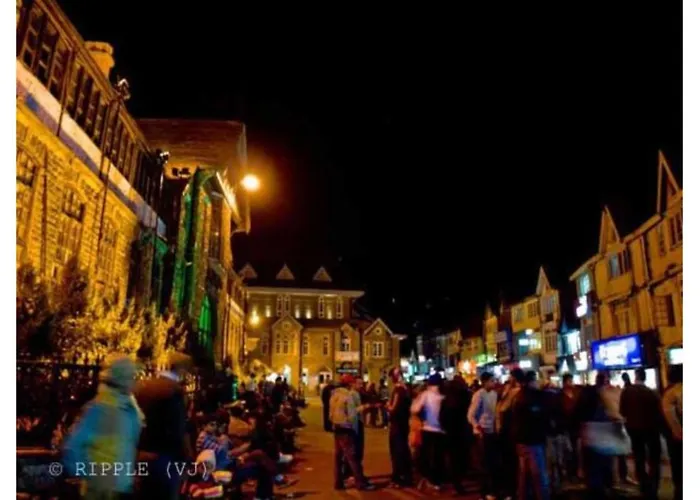 Shimla Facing Rooms Near Mall Road