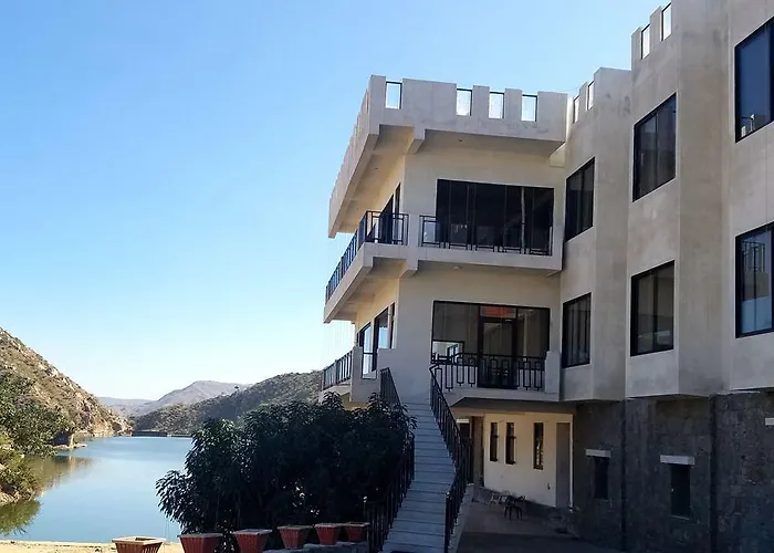 Anargh Holidays Inn