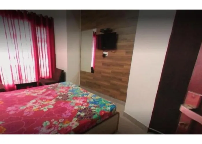 Wonderful Stay At The Mall Road