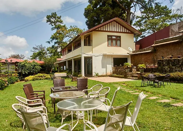 The Heritage Club - Tripura Castle Hotel And Spa Shillong