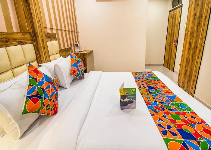 Fabexpress Orange Suites Santacruz East
