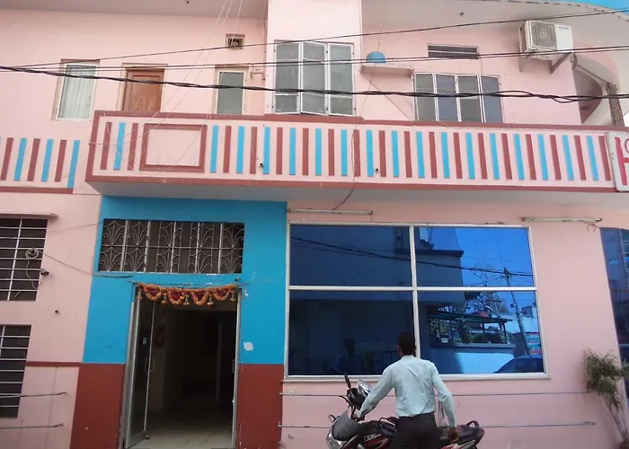 Hotel Gajraj Bari