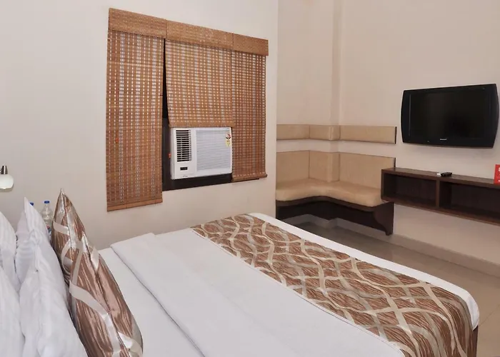 Sivamurugan Hotels