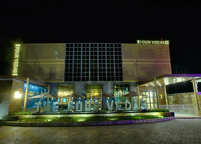 Four Vedas Hotel & Resort