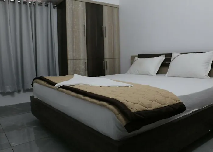 Lakshmi Tourist Home