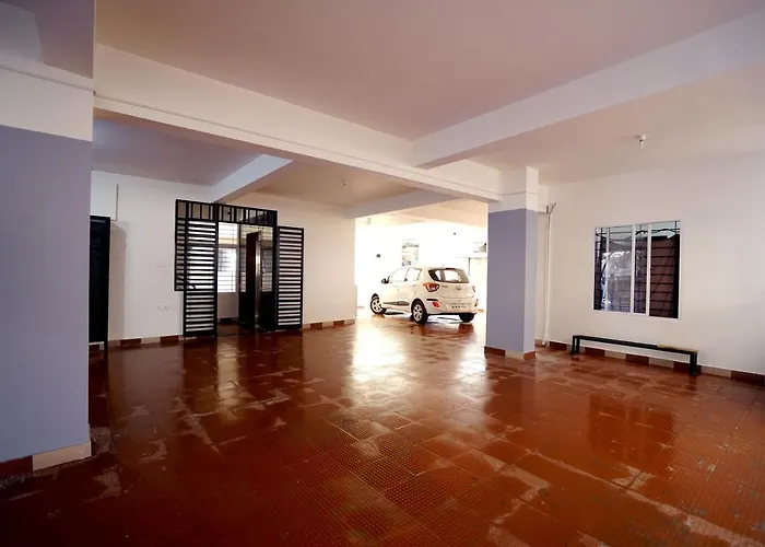 Castle Jp Service Apartments