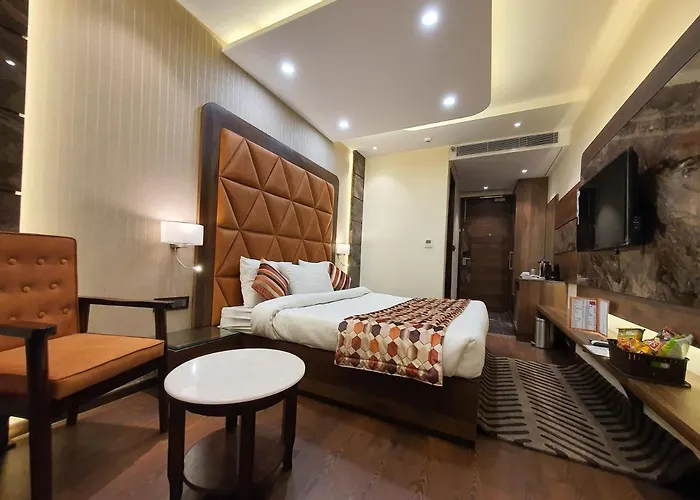 Hotel Makhan Residency