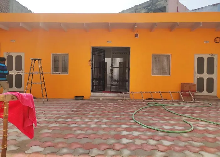 Nidhivan Homestay